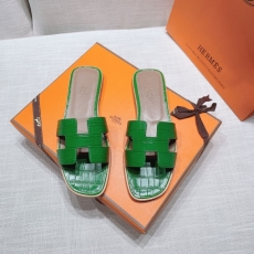 Hermes Slippers